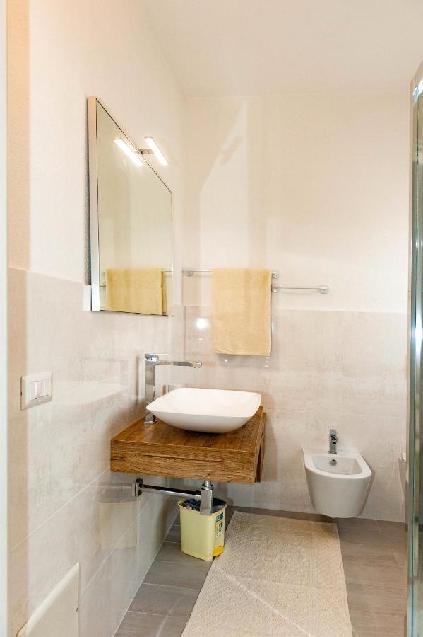 Lu Lioni Rooms San Teodoro  Kültér fotó