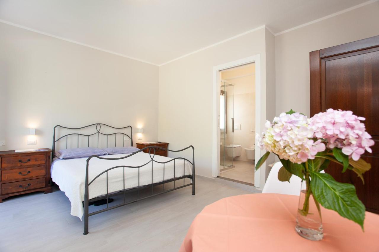 Lu Lioni Rooms San Teodoro  Kültér fotó