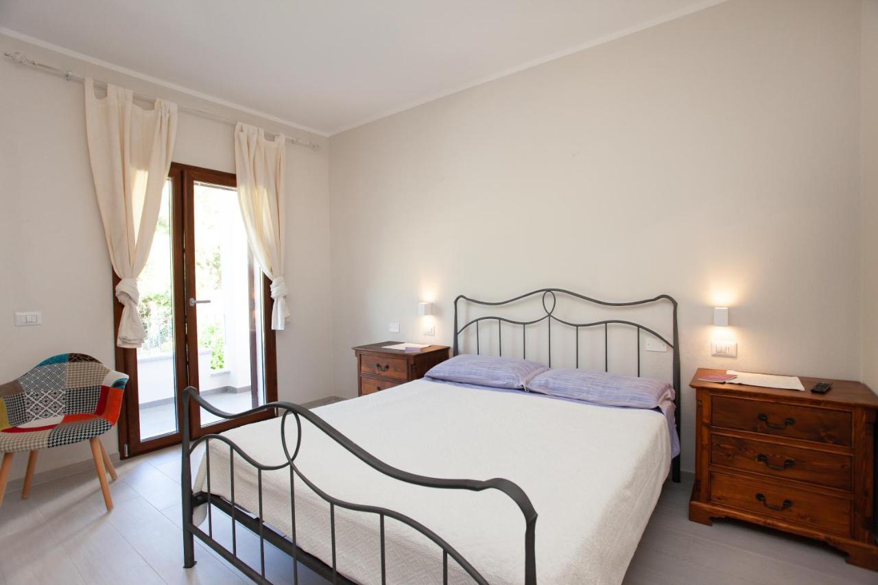 Lu Lioni Rooms San Teodoro  Kültér fotó