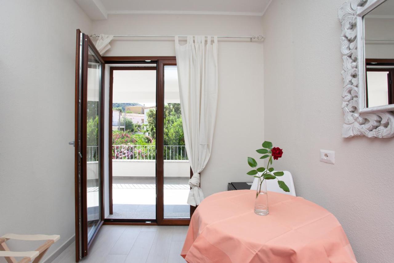 Lu Lioni Rooms San Teodoro  Kültér fotó